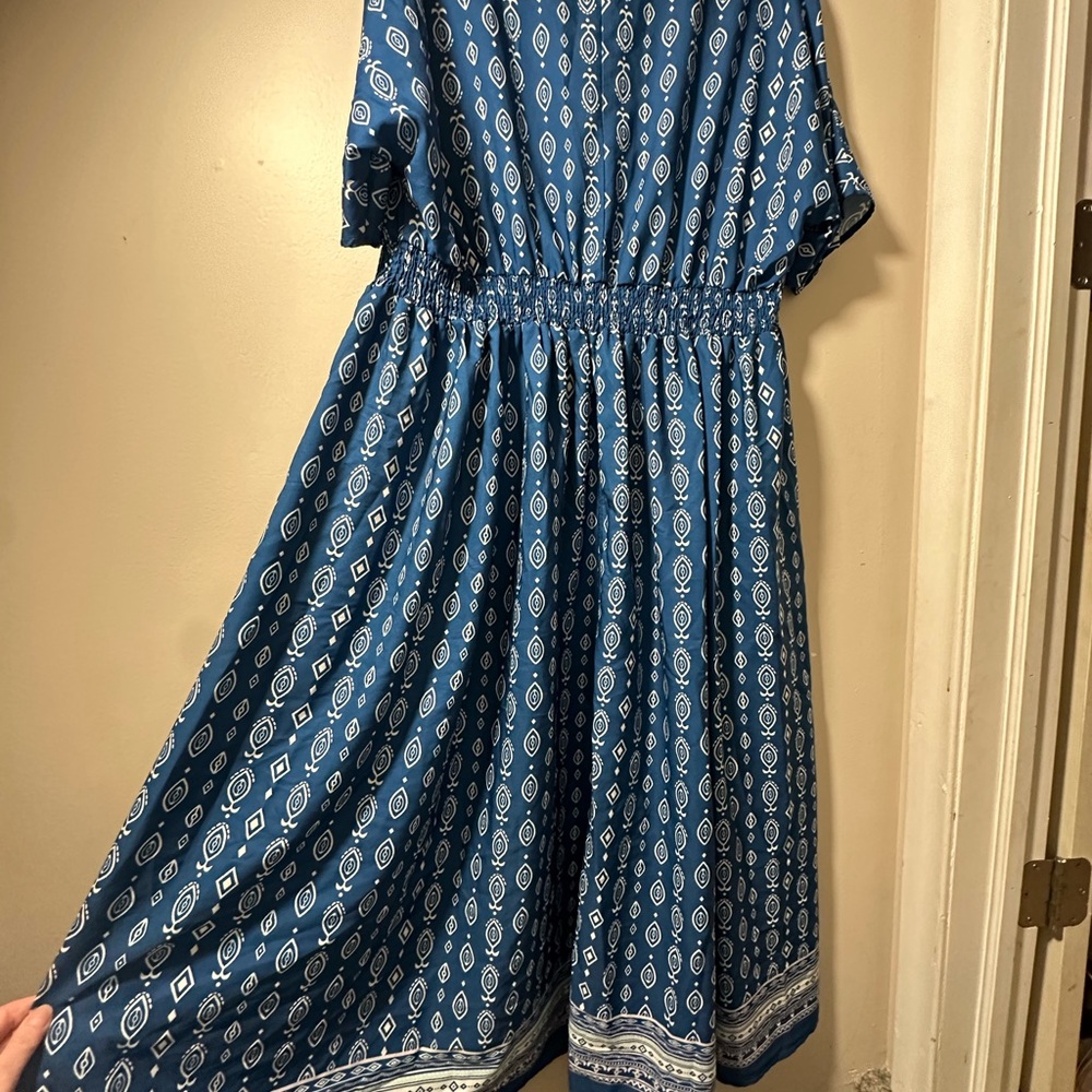 Blue Patterned Maxi Dress - Picture 5 of 5